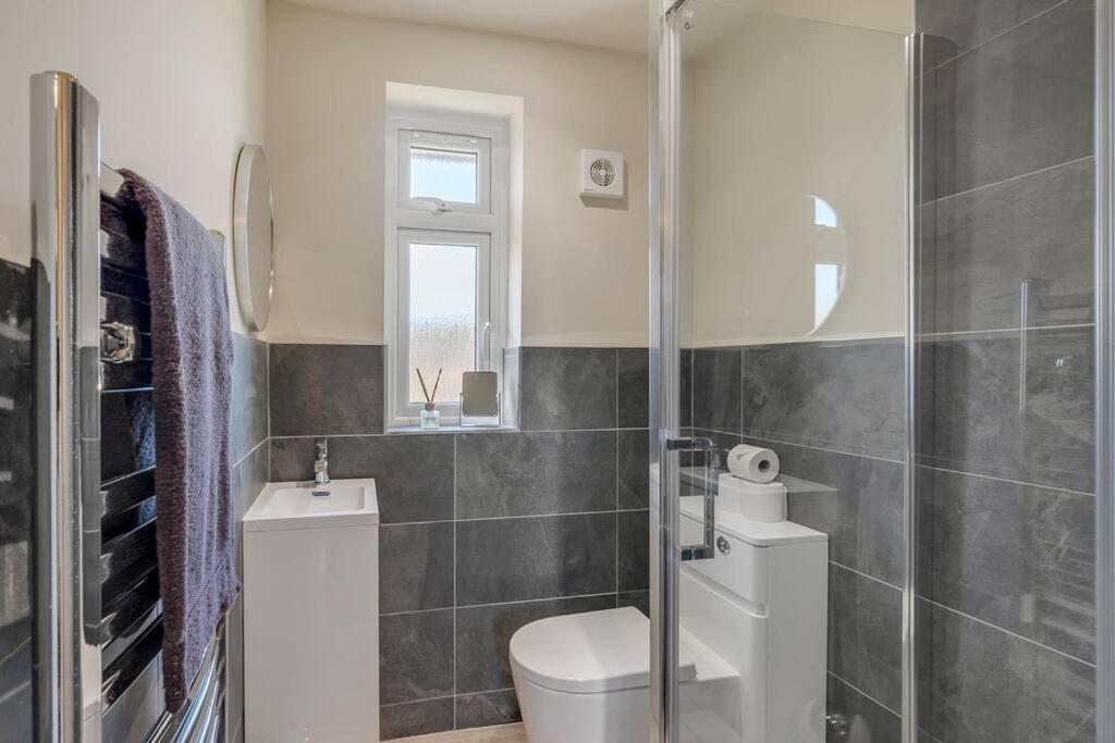 4 Bedroom Pitchford ノリッチ エクステリア 写真