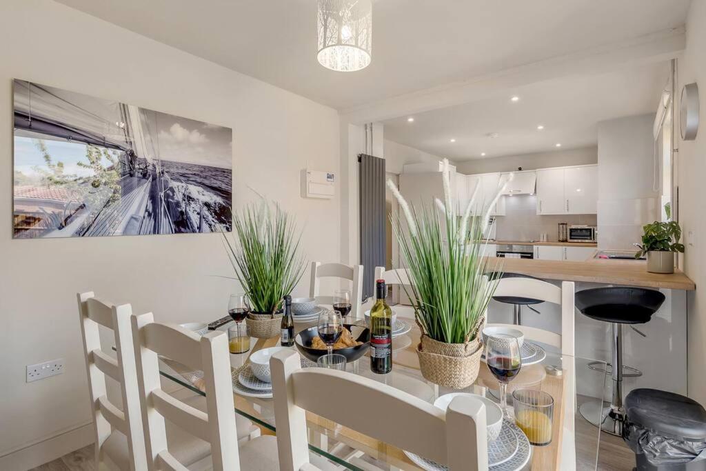 4 Bedroom Pitchford ノリッチ エクステリア 写真