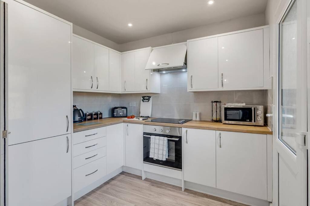 4 Bedroom Pitchford ノリッチ エクステリア 写真