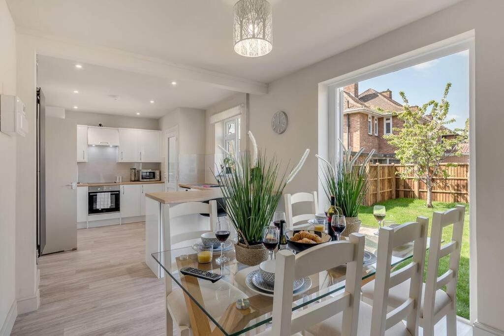 4 Bedroom Pitchford ノリッチ エクステリア 写真