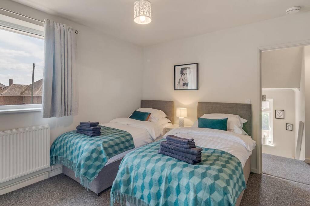 4 Bedroom Pitchford ノリッチ エクステリア 写真