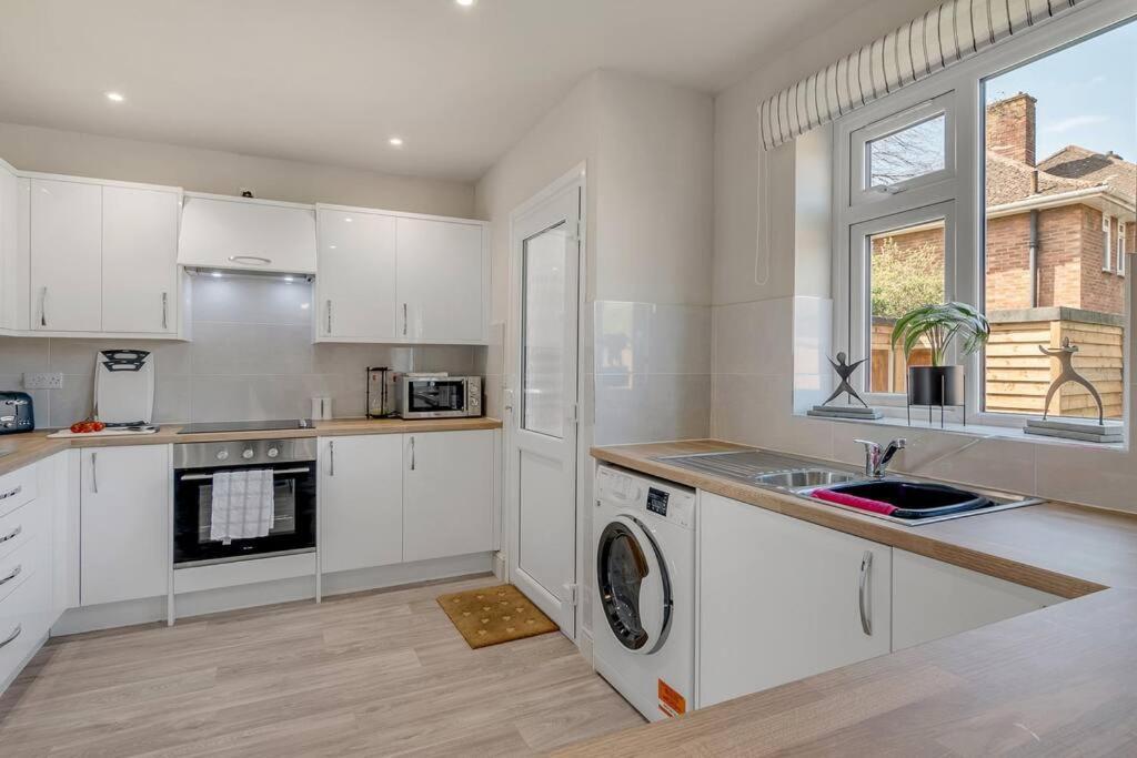 4 Bedroom Pitchford ノリッチ エクステリア 写真