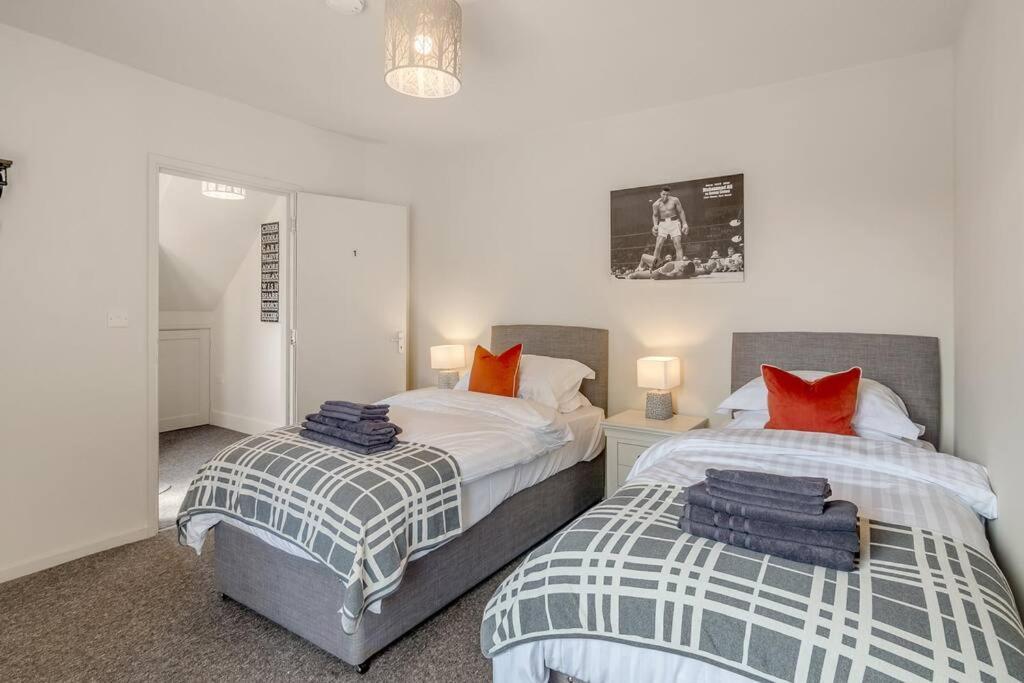 4 Bedroom Pitchford ノリッチ エクステリア 写真